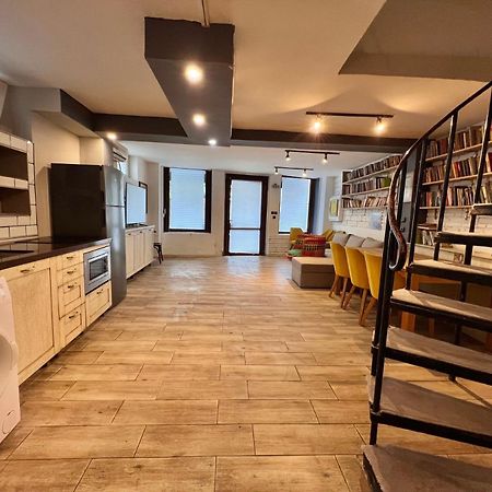 הוילה וארנה Just House מראה חיצוני תמונה